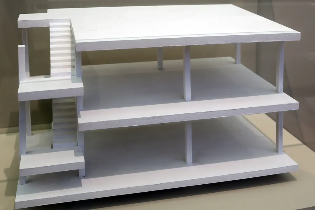 Architectural model of Dom Ino system in the Gemeentemuseum Den Haag