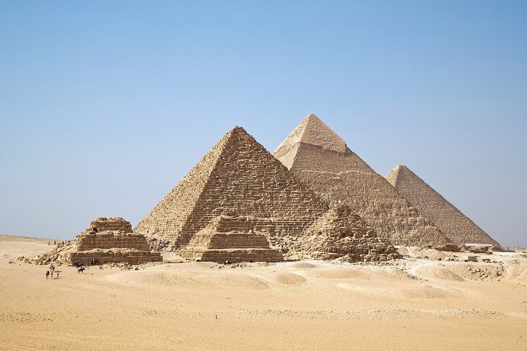 Gizah Pyramids