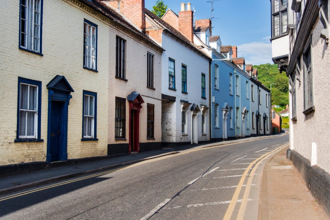 UK government fast track housing